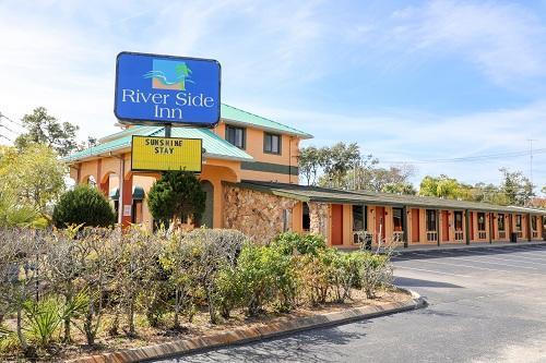 River Side Inn Нью-Порт-Ричи Экстерьер фото